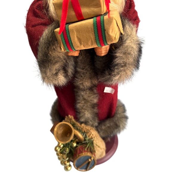 Folk Art Santa Claus Figurine Handcrafted Signed by Artist Cook 2018 17 Inch - Picture 5 of 9